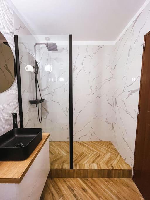 Quickspace Modern Concept Βουκουρέστι Εξωτερικό φωτογραφία